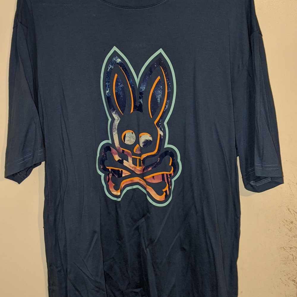 Tee shirt